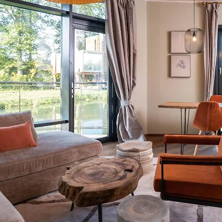 Tranquil Lakeside Casa vacanze Antoing