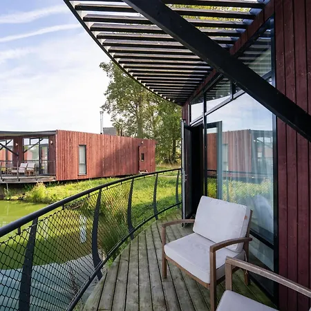 Tranquil Lakeside Casa vacanze